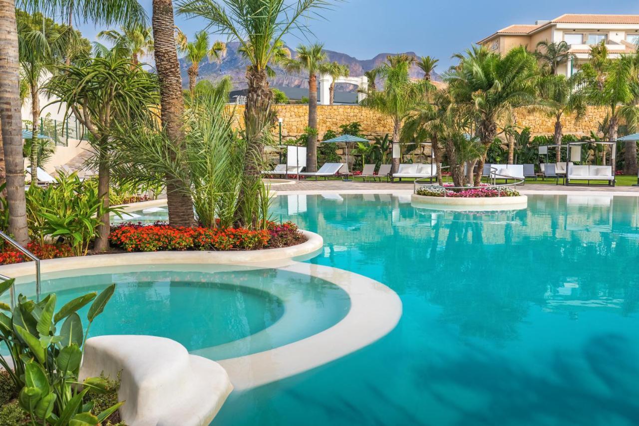 فندق Barcelo La Nucia Palms المظهر الخارجي الصورة The swimming pool at the hotel