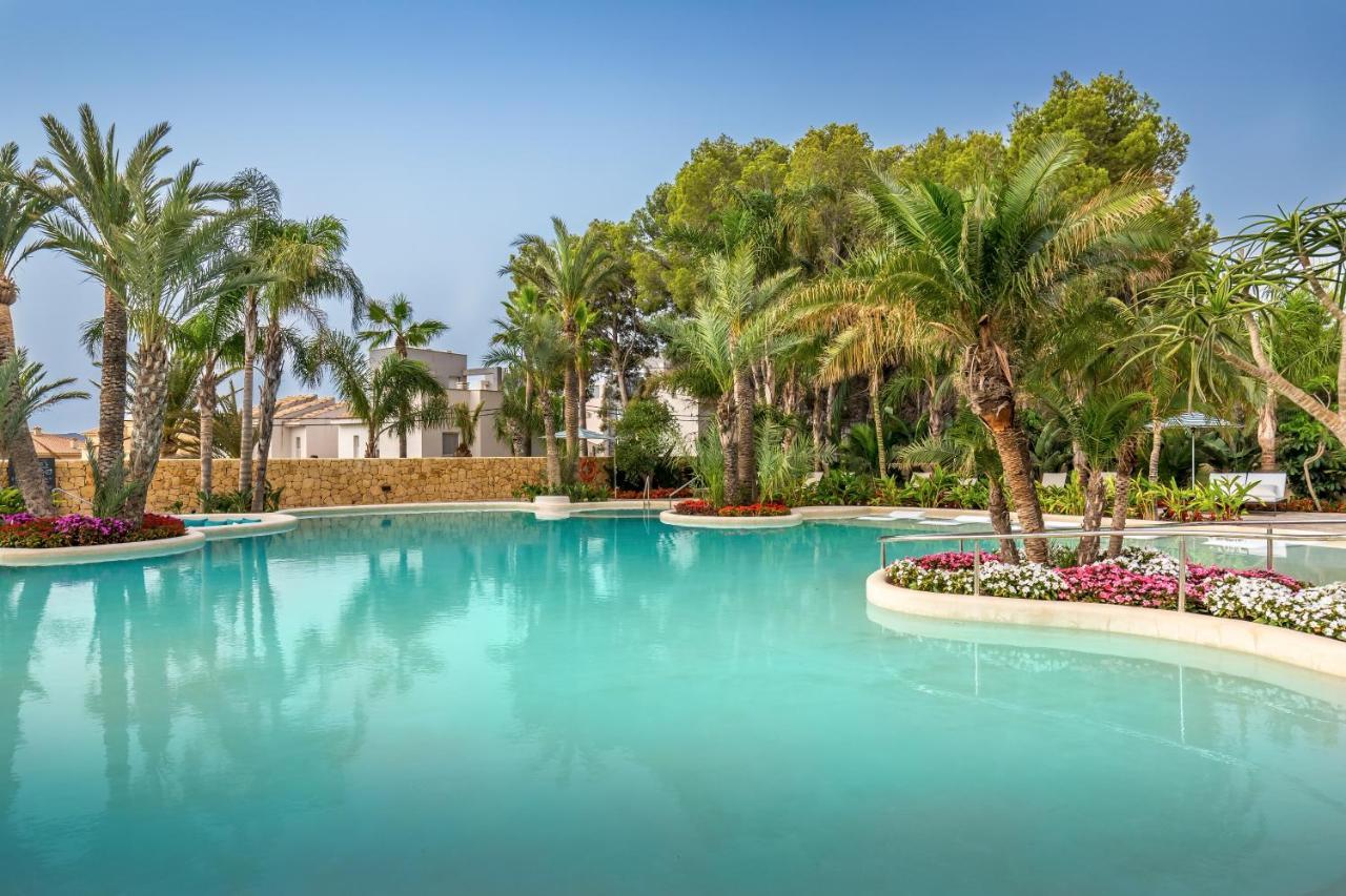فندق Barcelo La Nucia Palms المظهر الخارجي الصورة The resort's swimming pool